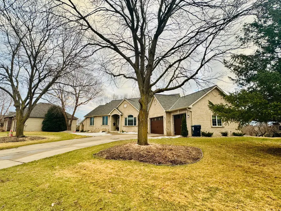 1603 Goldenrod Court, Northfield, MN 55057 - #3