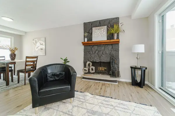 2129 Tamarin Trail, Golden Valley, MN 55427