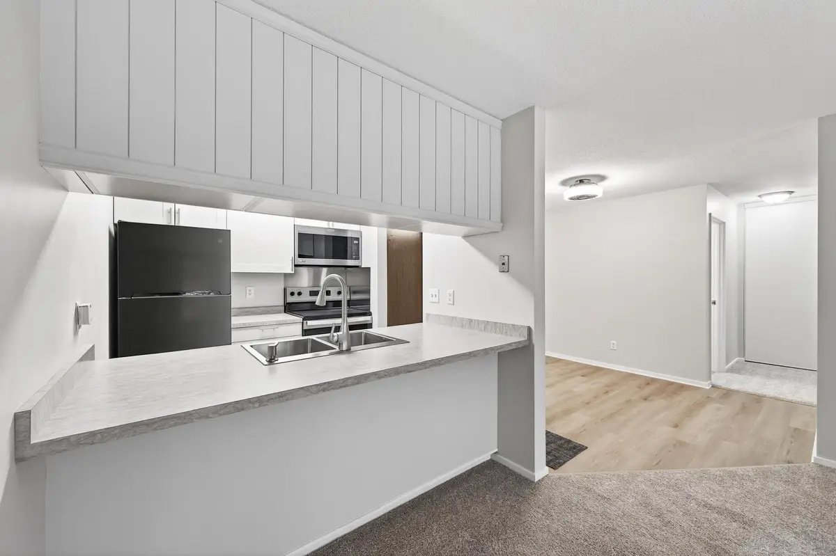 2800 Hamline Avenue N #303, Roseville, MN 55113 - #1