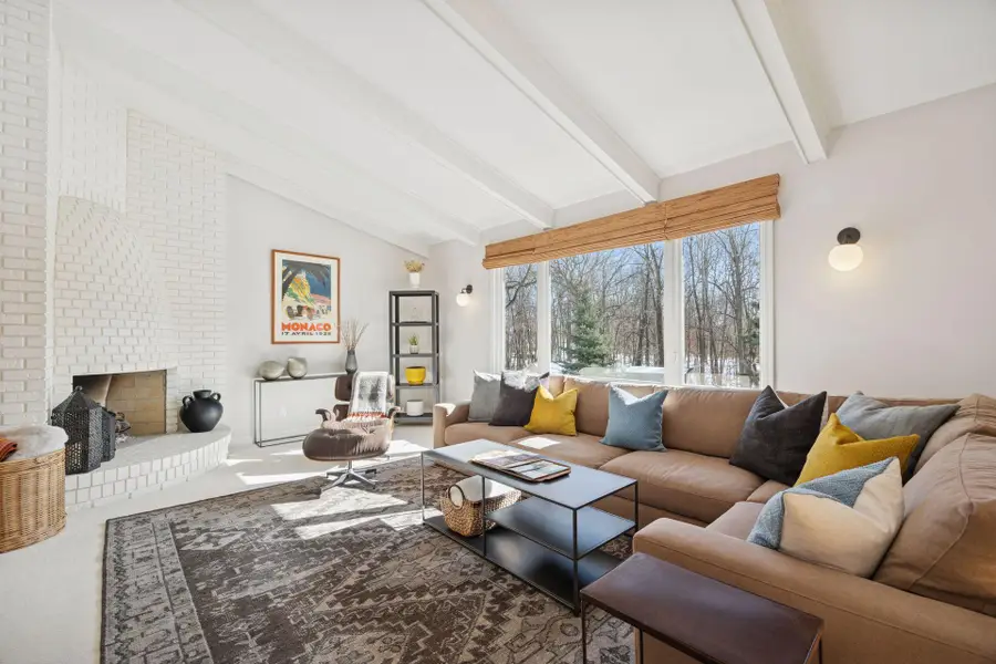 660 Windemere Curve #N, Plymouth, MN 55441 - #2