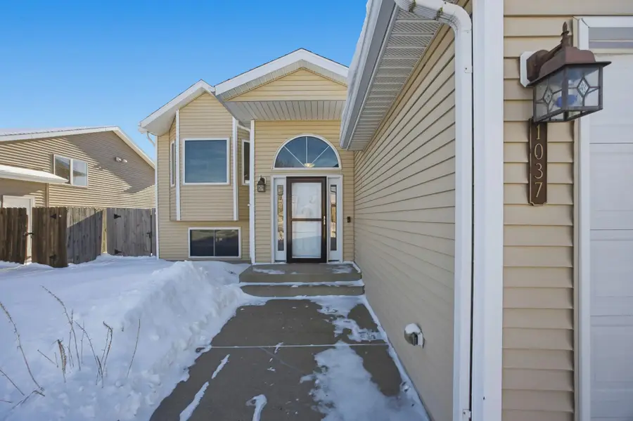 1037 39th Avenue W, West Fargo, ND 58078 - #3
