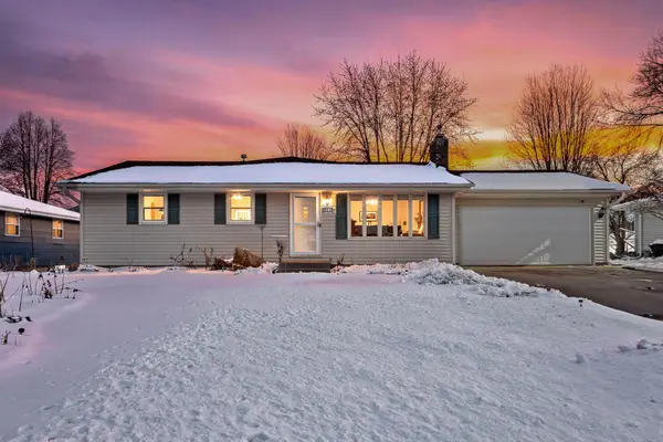 951 Swift Street S, Shakopee, MN 55379