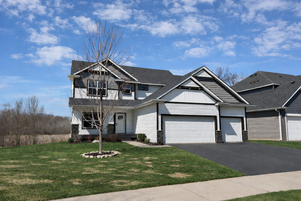 20630 Hamlet Avenue N, Forest Lake, MN 55025