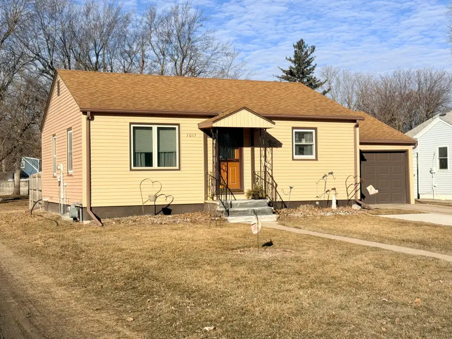 1015 Fredrick Avenue, Worthington, MN 56187 - #3