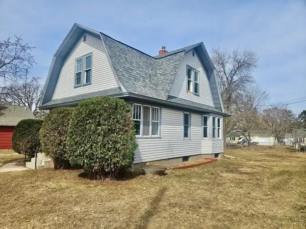 16 W Park Street, New York Mills, MN 56567