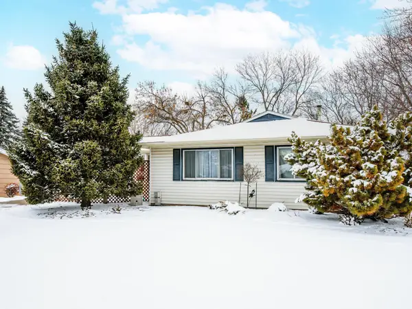 1769 Serpentine Drive, Eagan, MN 55122