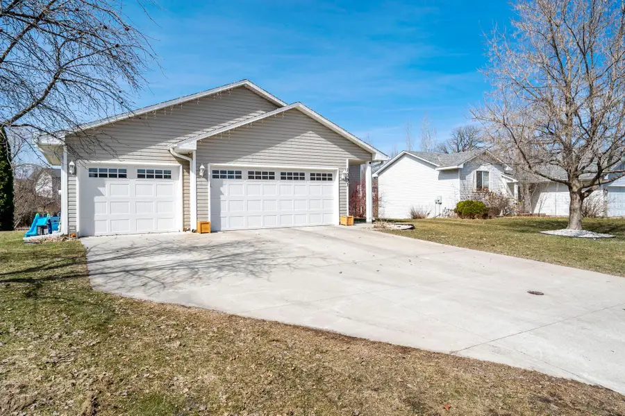 1091 Meadow Street, Cologne, MN 55322 - #3
