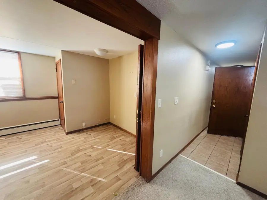 1596 Mclean Avenue, Saint Paul, MN 55106 - #2