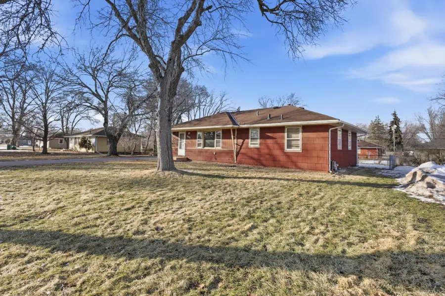 6800 68th Avenue N, Brooklyn Park, MN 55428 - #2