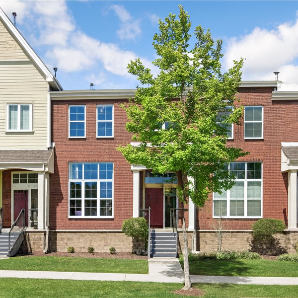 8139 Oakview Lane N, Maple Grove, MN 55369