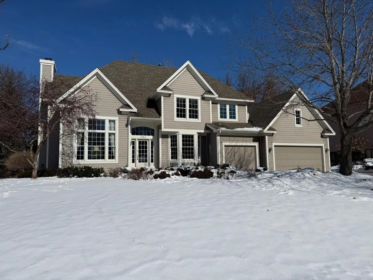 791 Evergreen Knolls, Mendota Heights, MN 55118 - #1