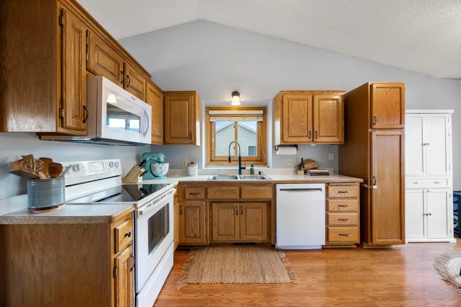 9042 Kentucky Avenue N, Minneapolis, MN 55445 - #3