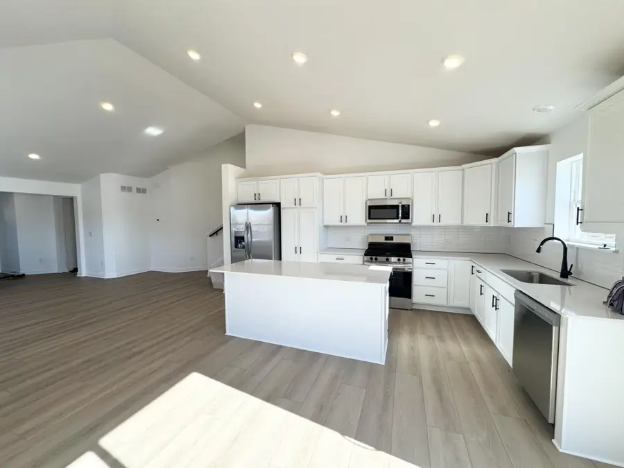 1924 Ironwood Drive, Carver, MN 55315 - #2