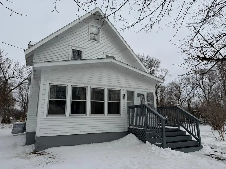 860 Montana Avenue, Benson, MN 56215 - #2