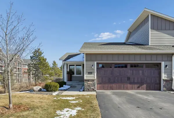 10792 Retreat Lane, Woodbury, MN 55129