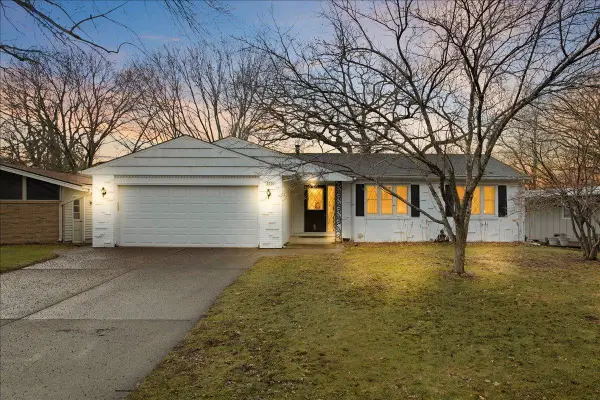 3330 Decatur Lane, Saint Louis Park, MN 55426