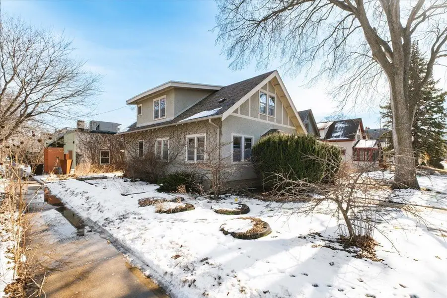 2501 33rd Avenue S, Minneapolis, MN 55406 - #2