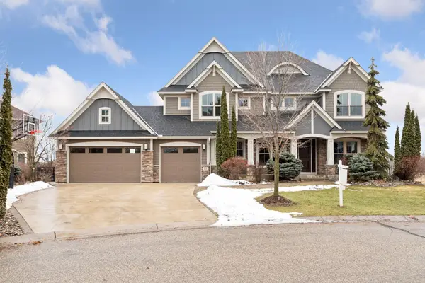 22 Leaf Wing Drive, North Oaks, MN 55127