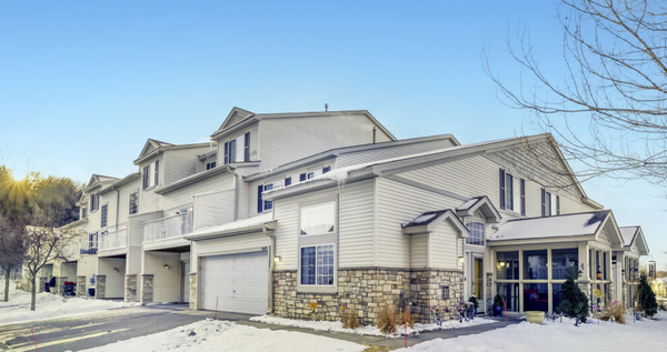 6689 Pine Crest Trail S, Cottage Grove, MN 55016