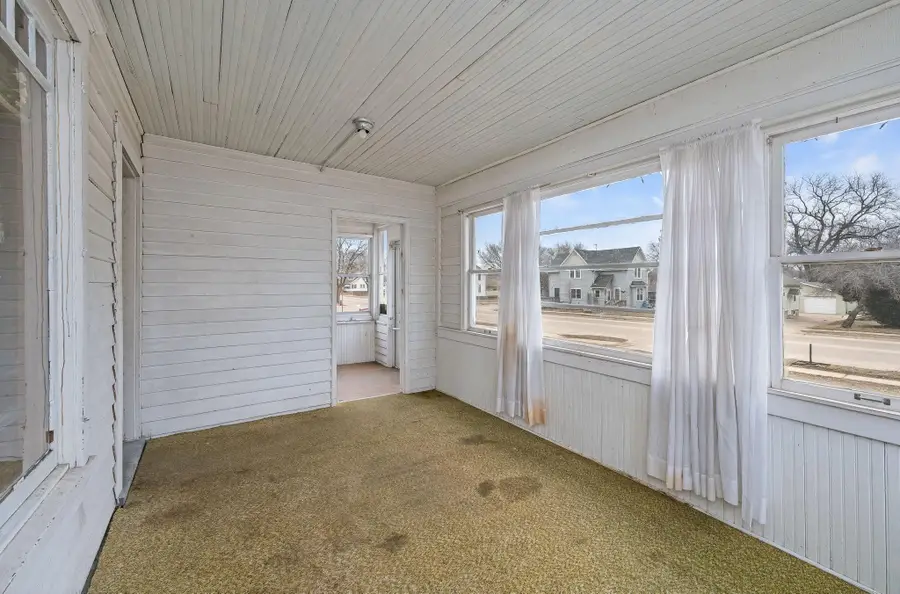 508 S Prairie Avenue, Fairmont, MN 56031 - #3