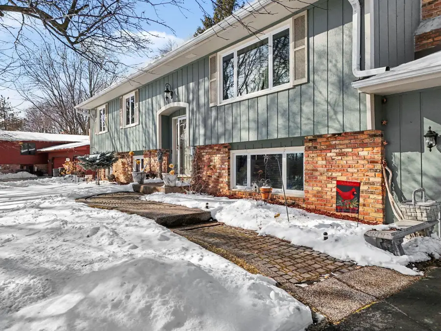 630 Tyrol Lane, Shakopee, MN 55379 - #2