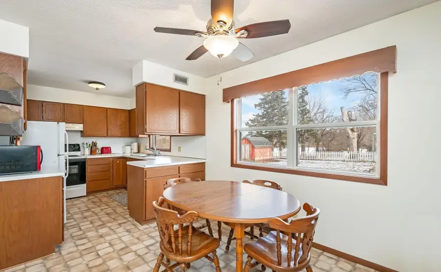 812 Main Street N, Minnesota Lake, MN 56068 - #2