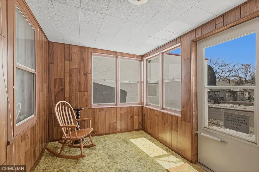 1067 Robert Street S, West Saint Paul, MN 55118 - #3