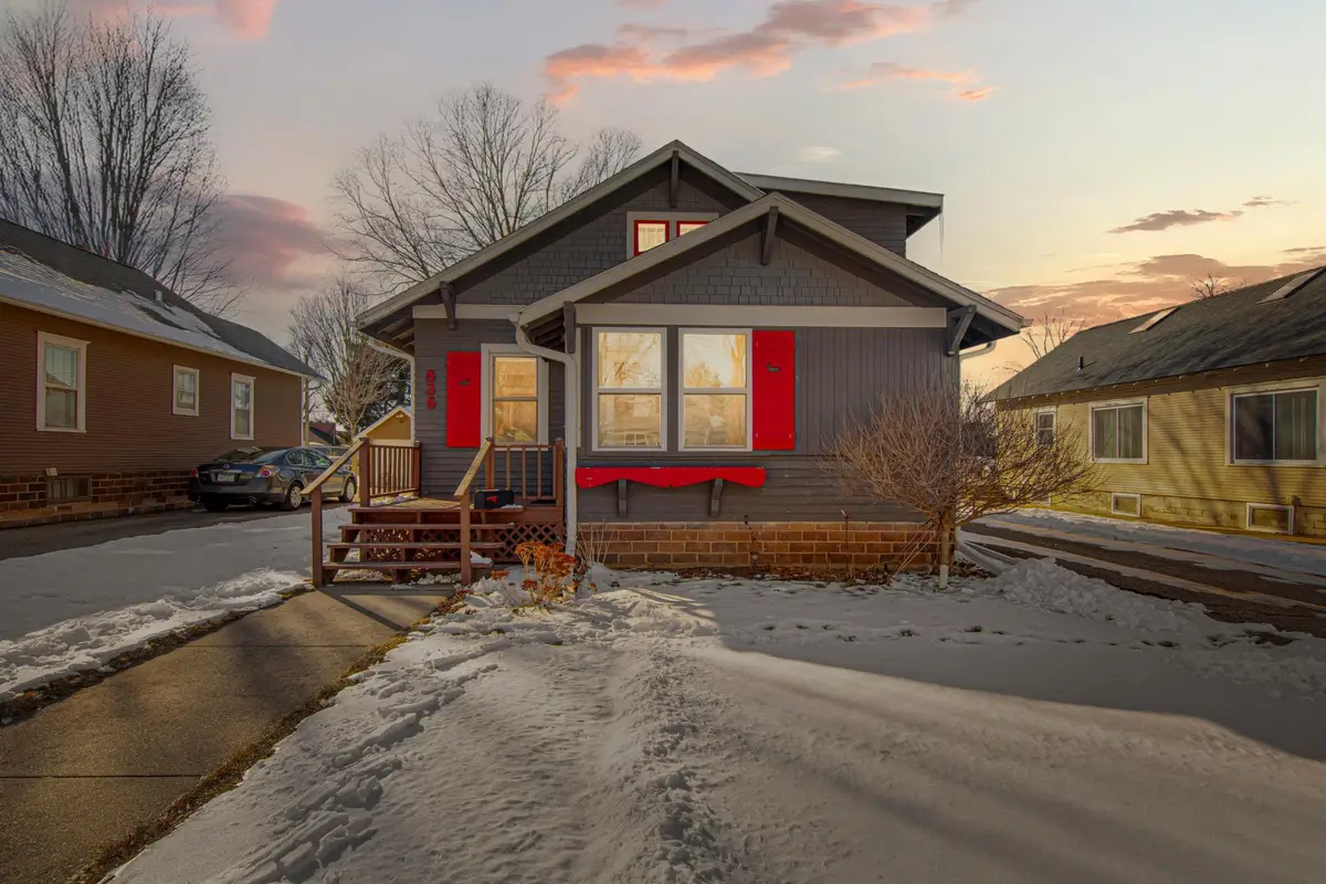 836 7th Avenue Sw, Faribault, MN 55021 - #1