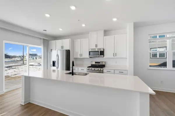 10539 Harbor Lane N, Maple Grove, MN 55369