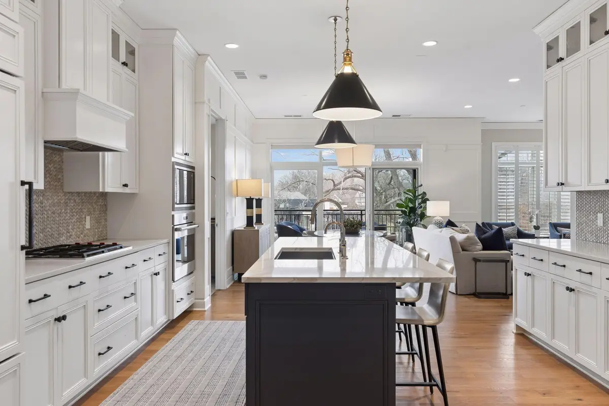 935 Lake Street E #309, Wayzata, MN 55391 - #1