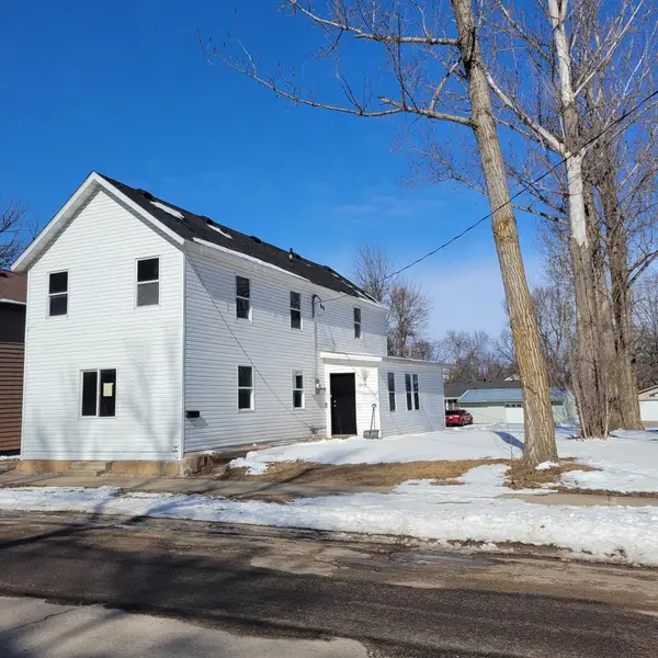 205 Elm Avenue Se, Montgomery, MN 56069