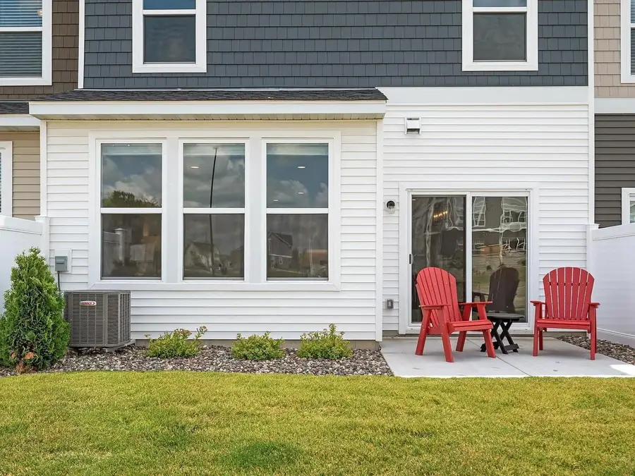 7167 Walnut Grove Way N, Maple Grove, MN 55311 - #3