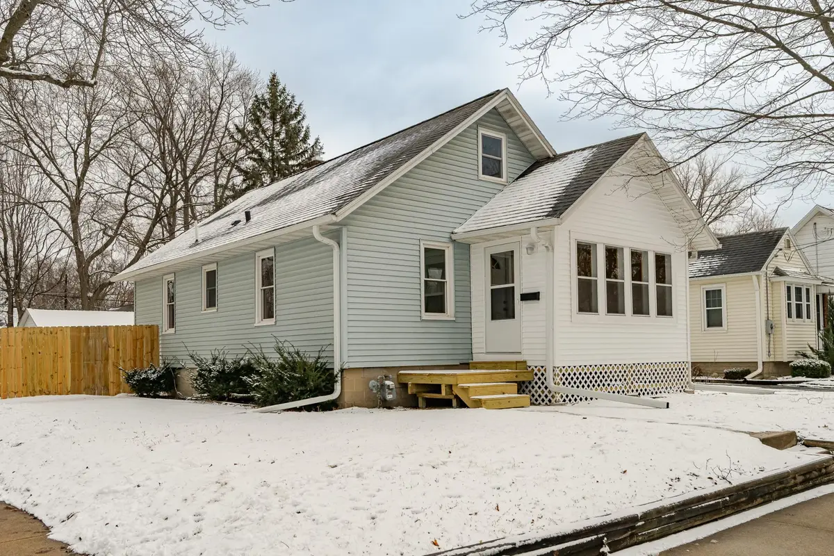 604 10th Avenue Se, Rochester, MN 55904 - #1