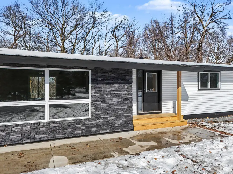 454 Country View Lane, Le Sueur, MN 56058 - #2