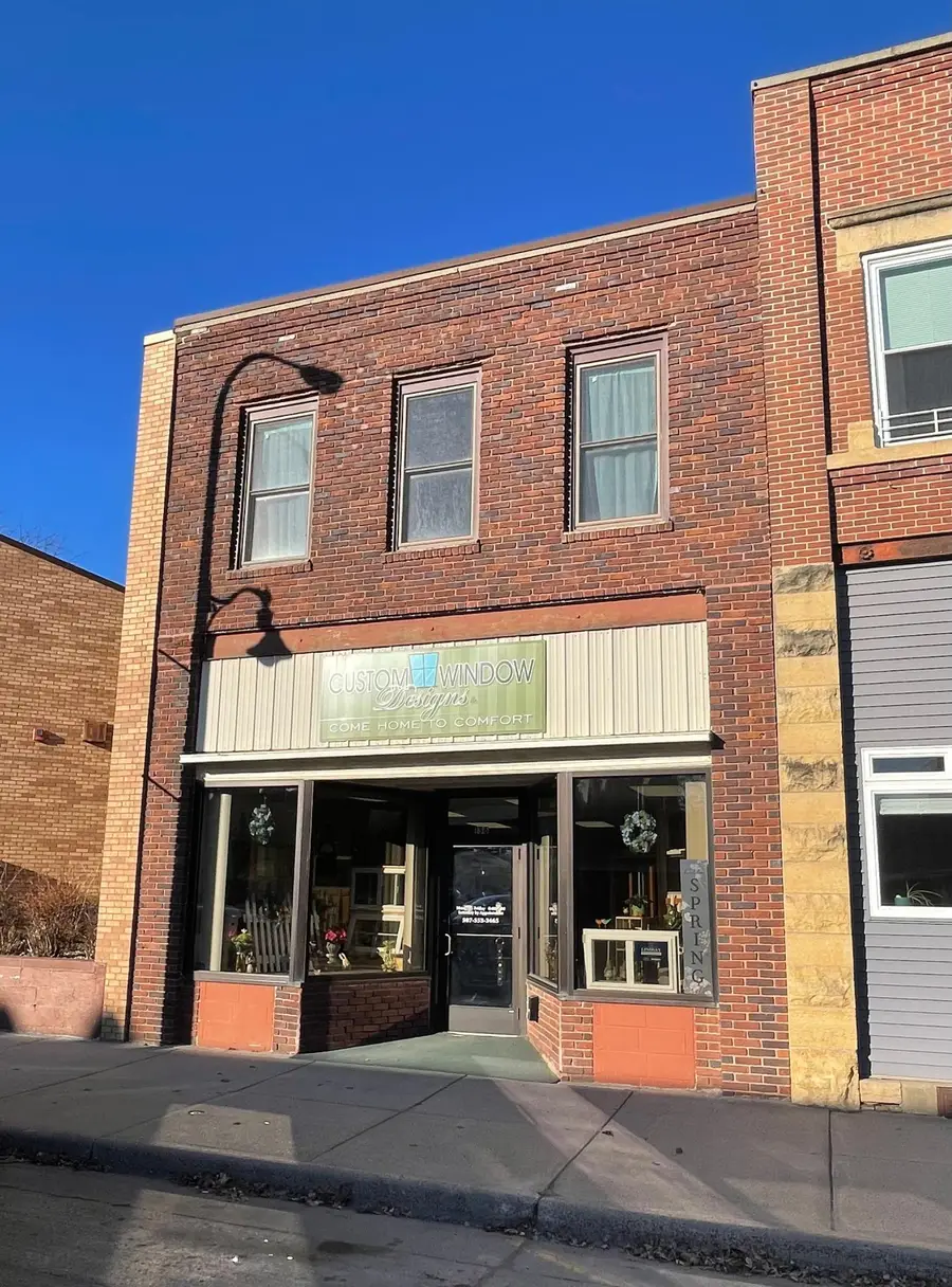 136 S Broadway, Wells, MN 56097 - #2