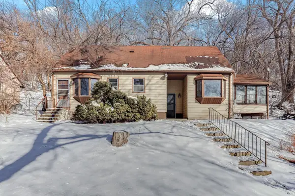 820 Point Douglas Road S, Saint Paul, MN 55119