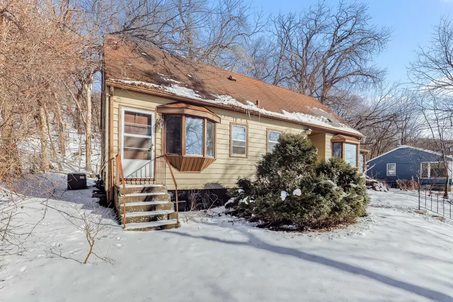 820 Point Douglas Road S, Saint Paul, MN 55119 - #2