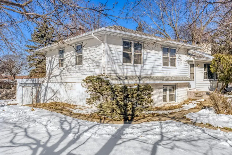 1800 Skyline Drive S, Burnsville, MN 55337 - #2