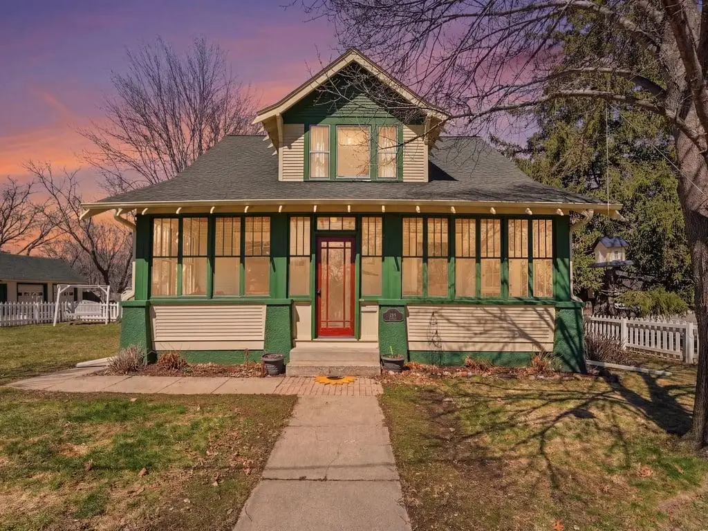 223 Summit Avenue S, Sauk Rapids, MN 56379 - #1