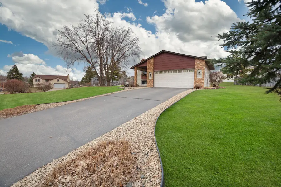 4614 Beacon Hill Road, Eagan, MN 55122 - #2