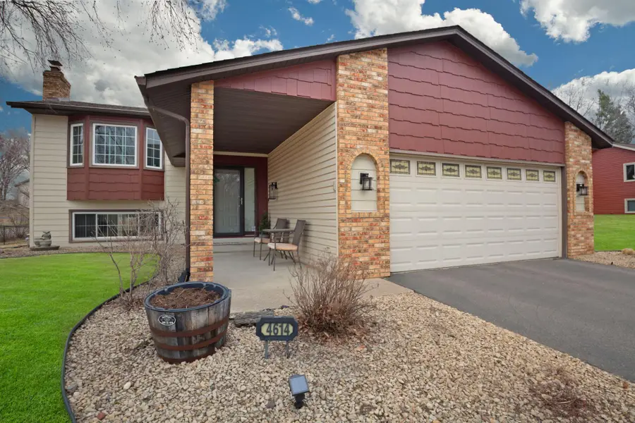 4614 Beacon Hill Road, Eagan, MN 55122 - #3