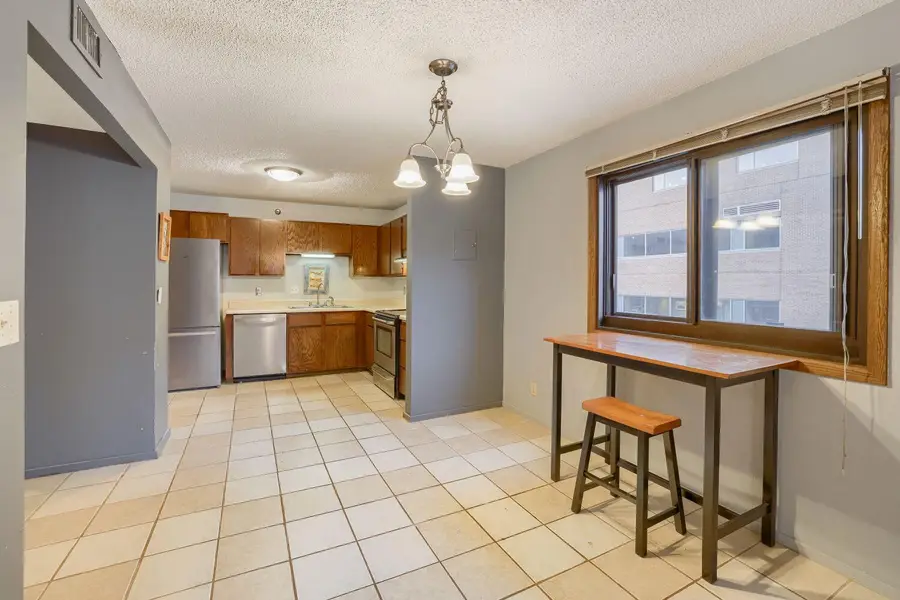 26 10th Street W #302, Saint Paul, MN 55102 - #2