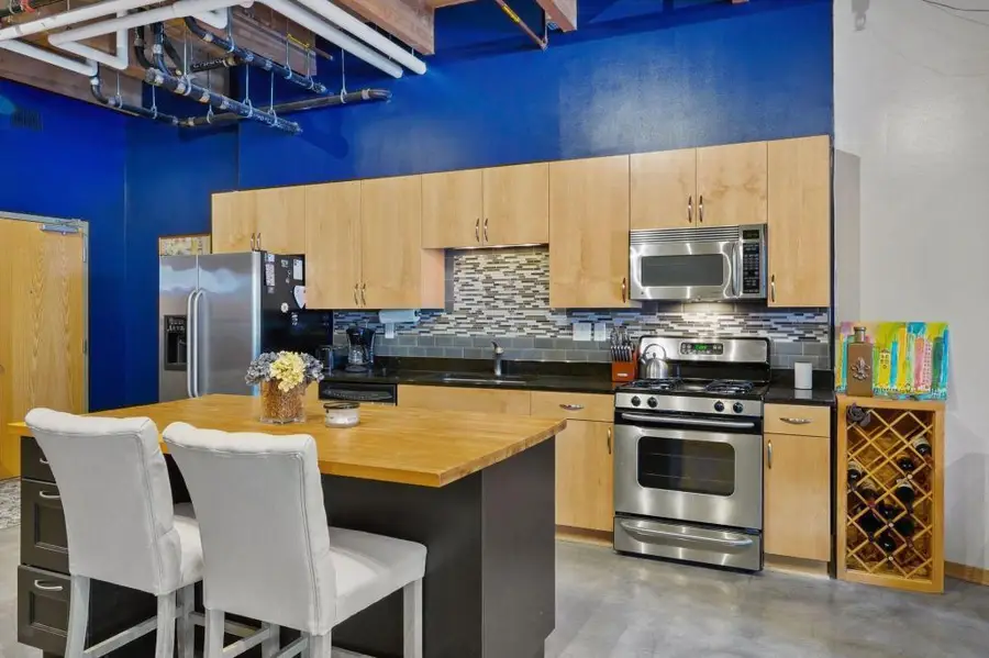 404 Washington Avenue N #104, Minneapolis, MN 55401 - #3