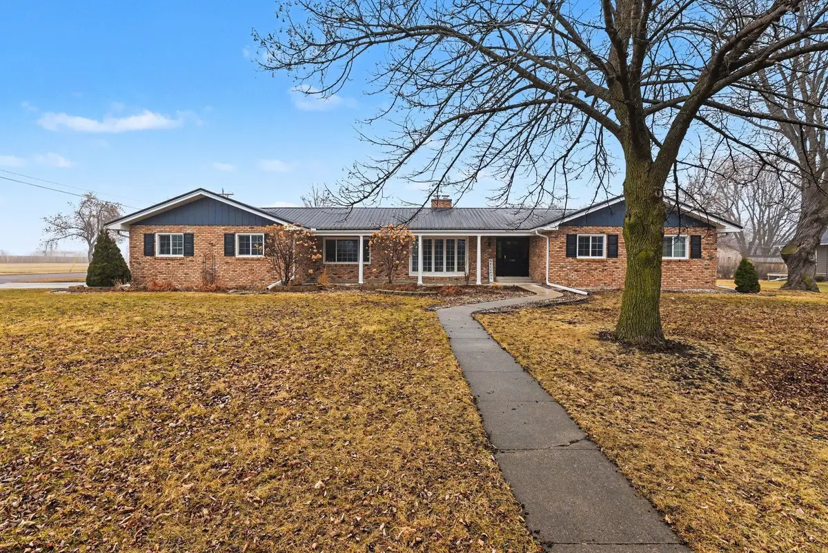 801 6th Avenue Se, Pipestone, MN 56164 - #1