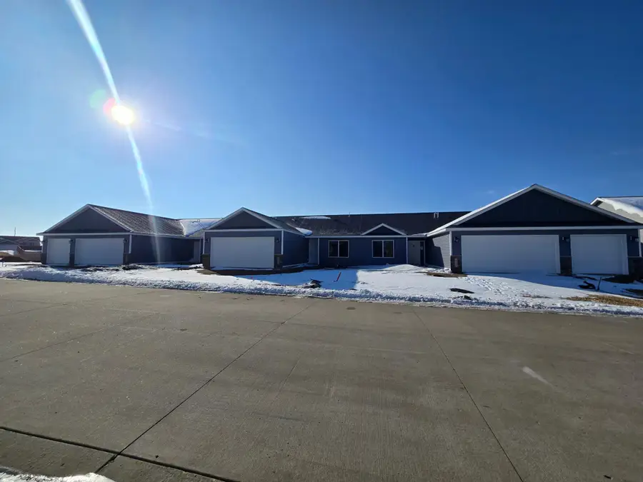 914 Katelyn Circle Ne, Montgomery, MN 56069 - #2