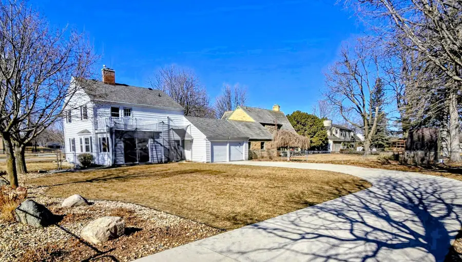 831 4th Avenue Sw, Pipestone, MN 56164 - #2