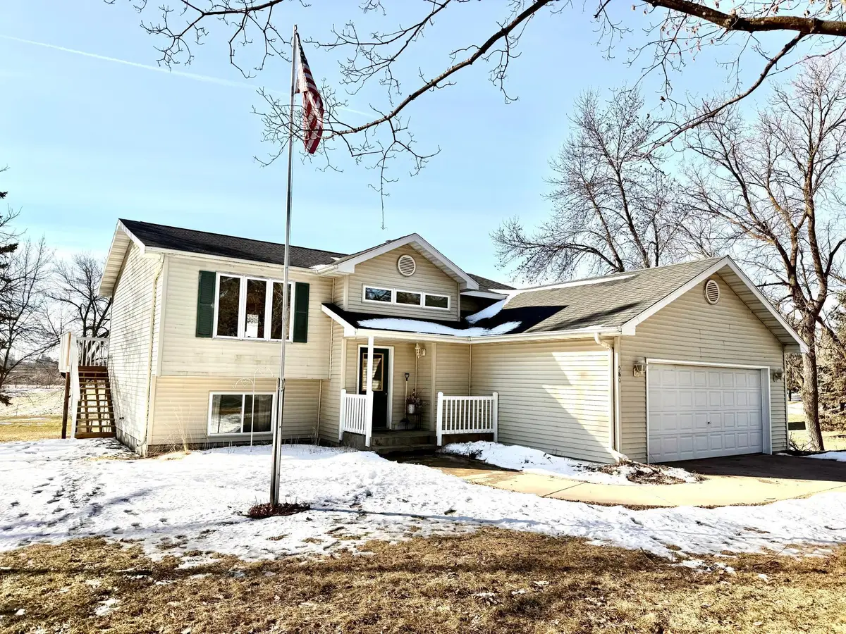 580 Simon Avenue W, Dassel, MN 55325 - #1