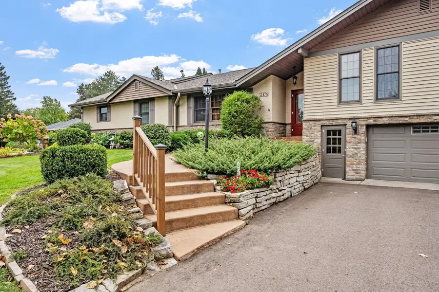 2476 Tierney Avenue E, North Saint Paul, MN 55109 - #2