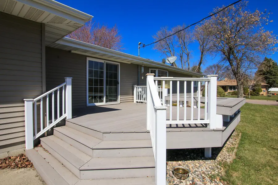 339 6th Street Nw, Buffalo Lake, MN 55314 - #3