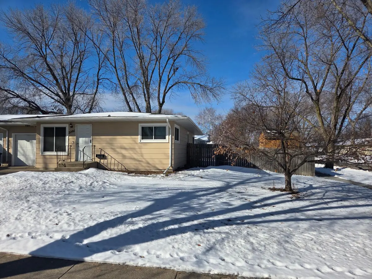 2201 15th Street S, Fargo, ND 58103 - #1